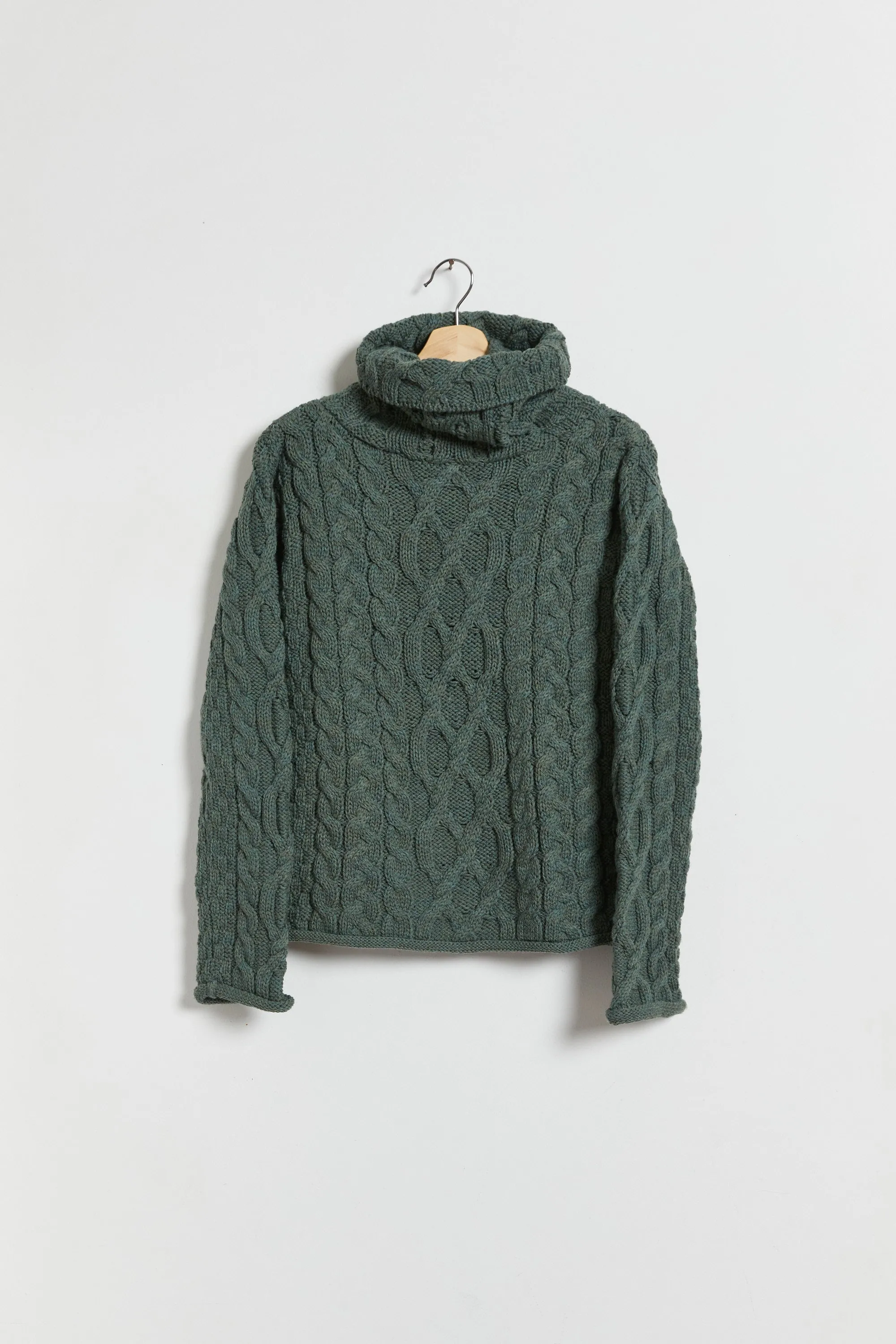 90s Forest Wool Cable Knit Turtleneck S/M