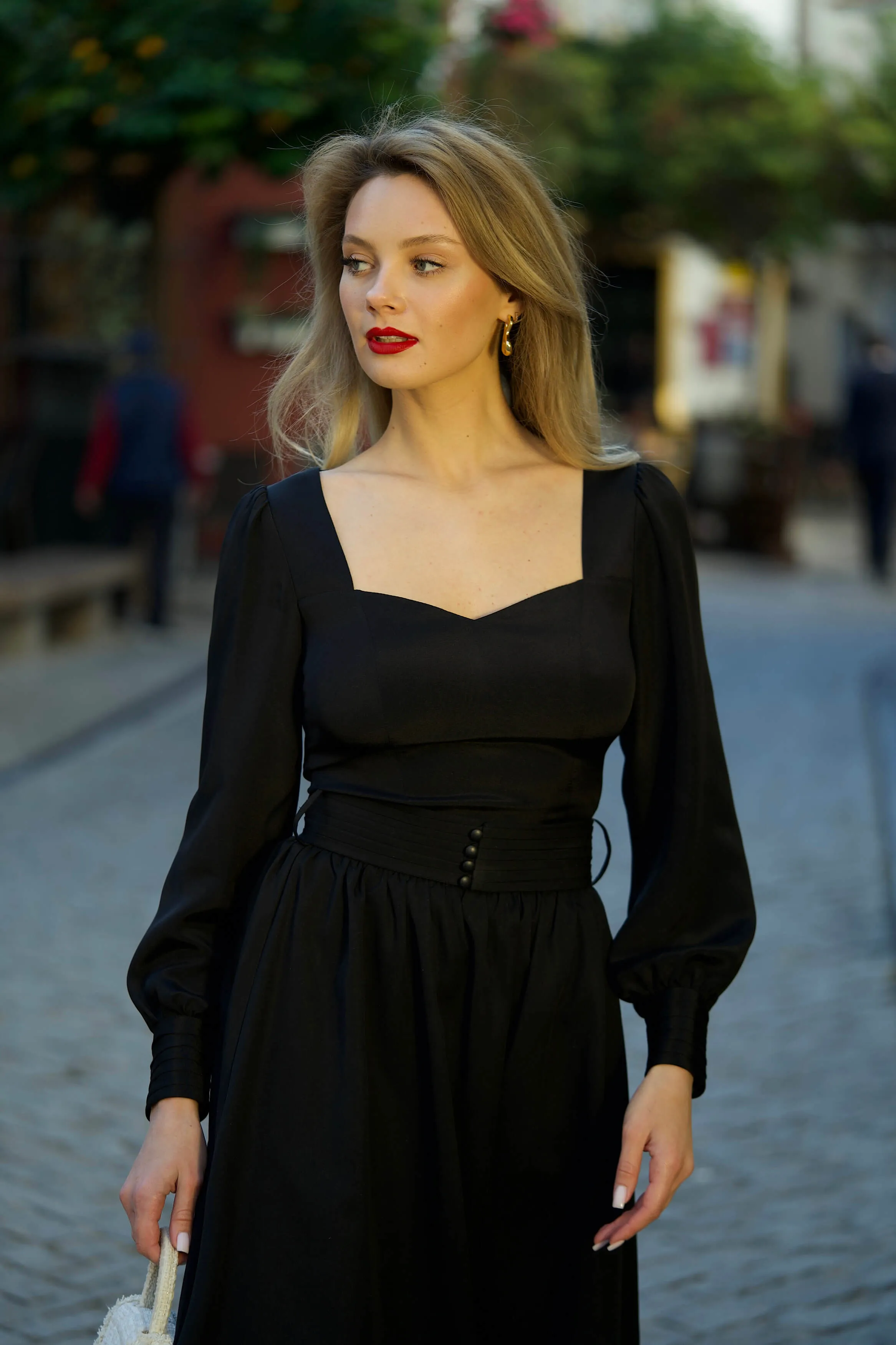 Avi High-Waisted Skirt