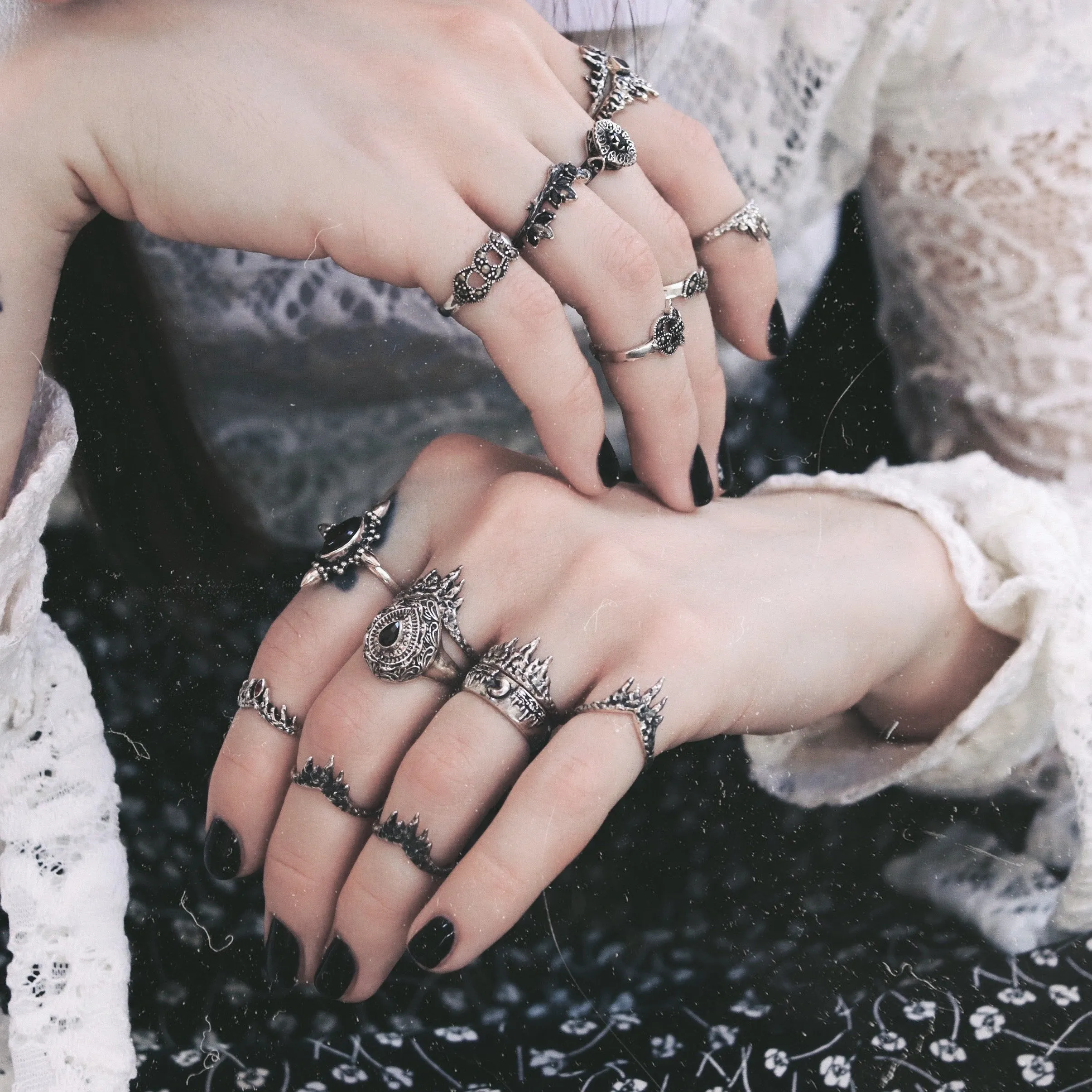 Before The Dawn Fire & Ice Ring *Midi or Regular