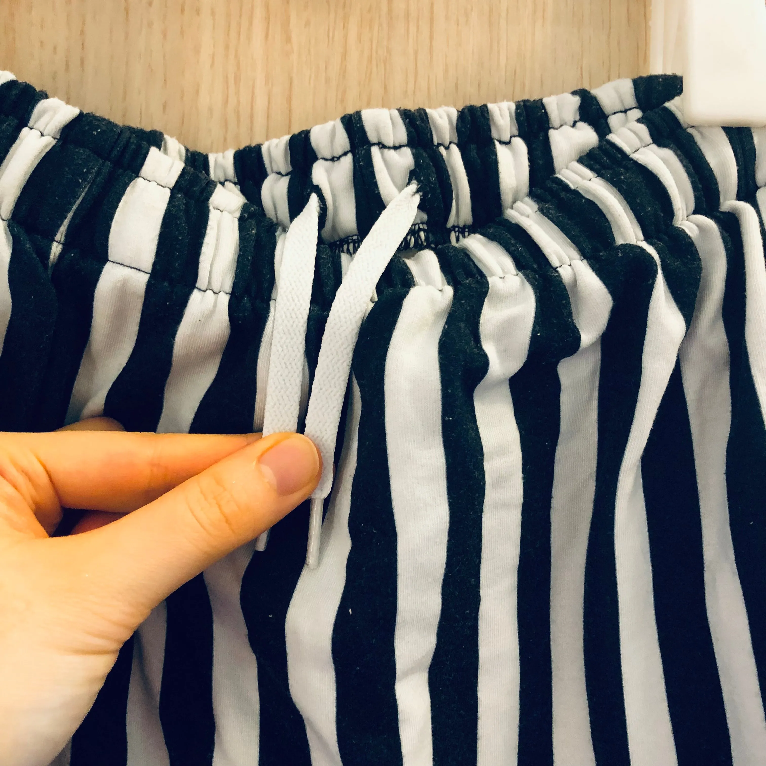 Black White Striped Men's Joggers, Modern Casual Stripe Print Sweatpants- Made in EU