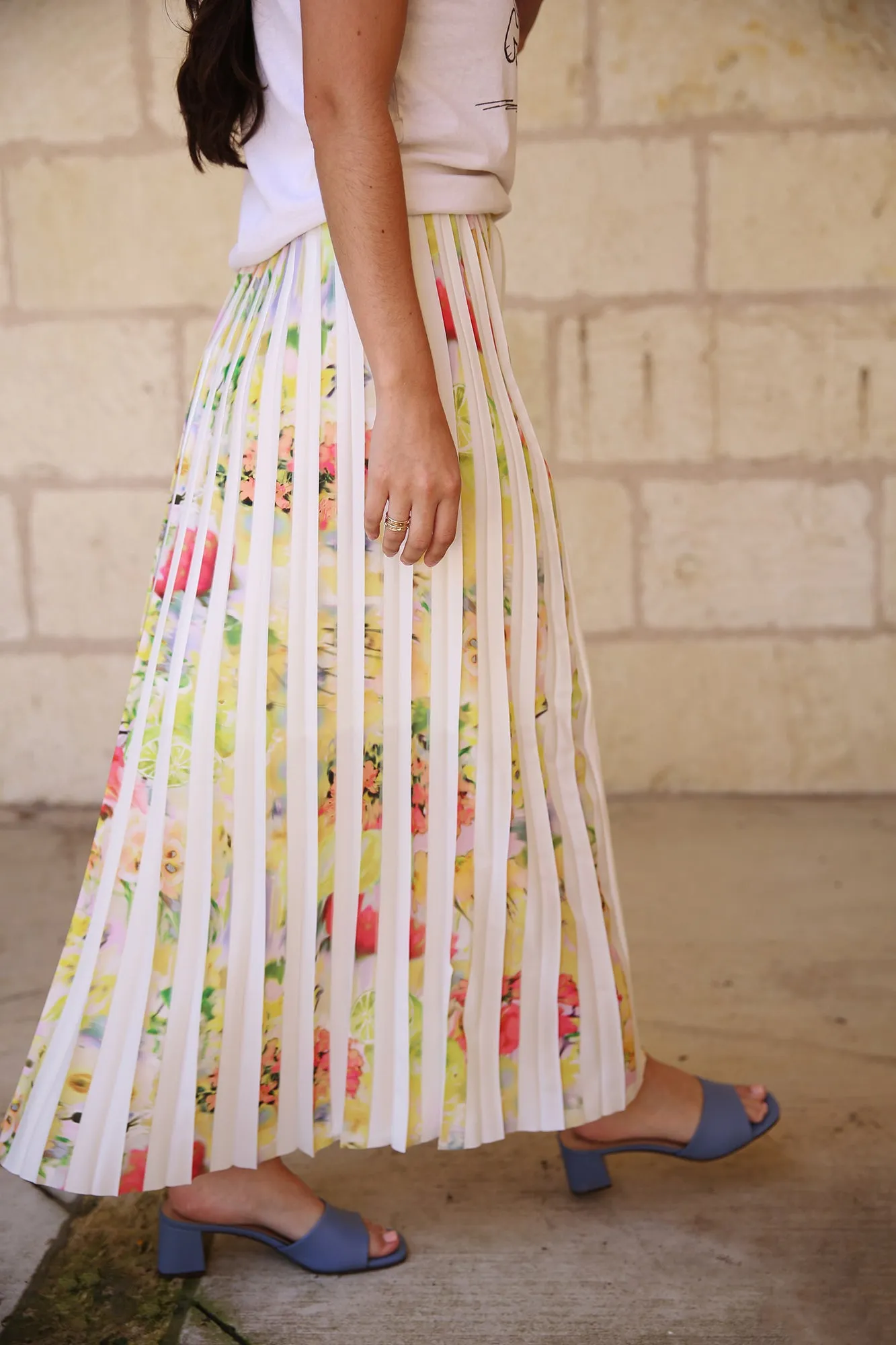 Blurry Lemons Pleated Skirt