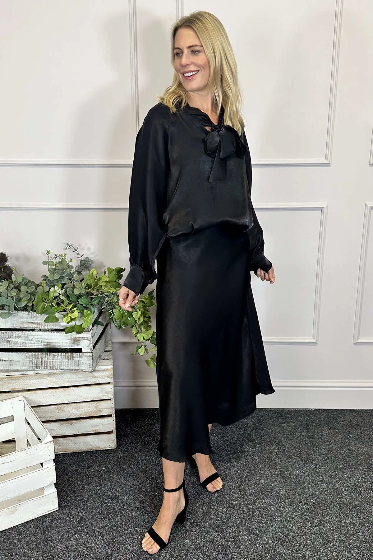 Candace Midi Skirt Black