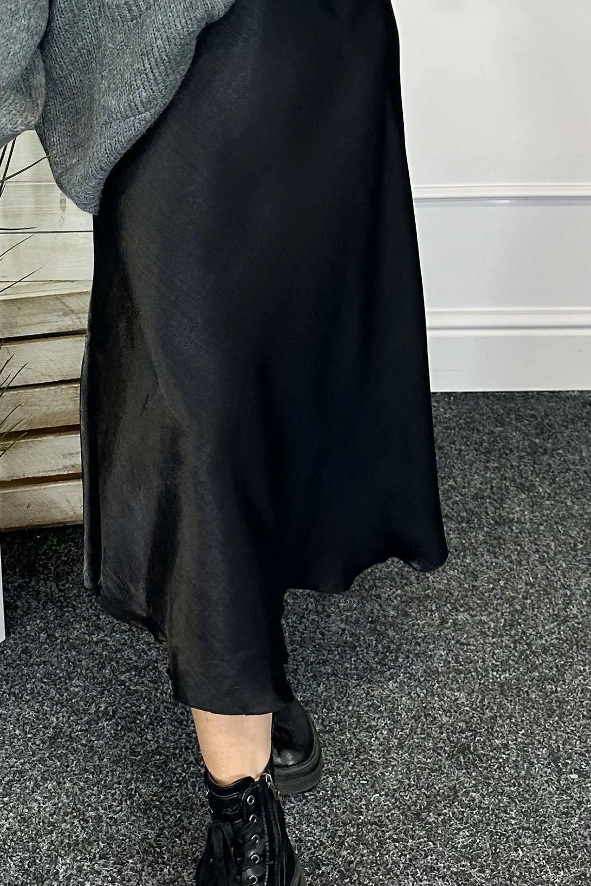 Candace Midi Skirt Black