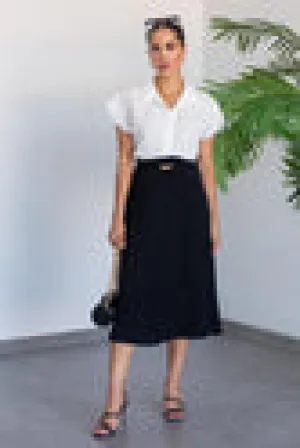 Gold clasp with arched skirt -