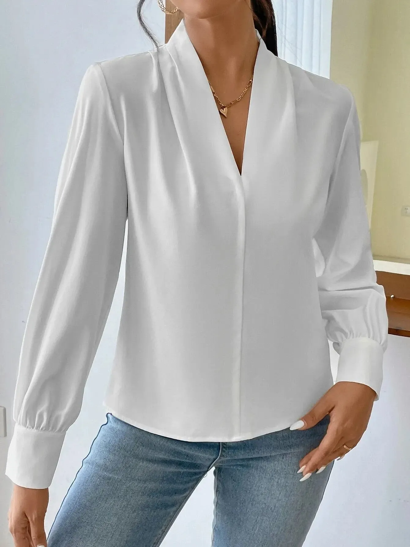 Long Sleeve Design Sense V-neck Loose Top - Effortlessly Stylish and Comfortable