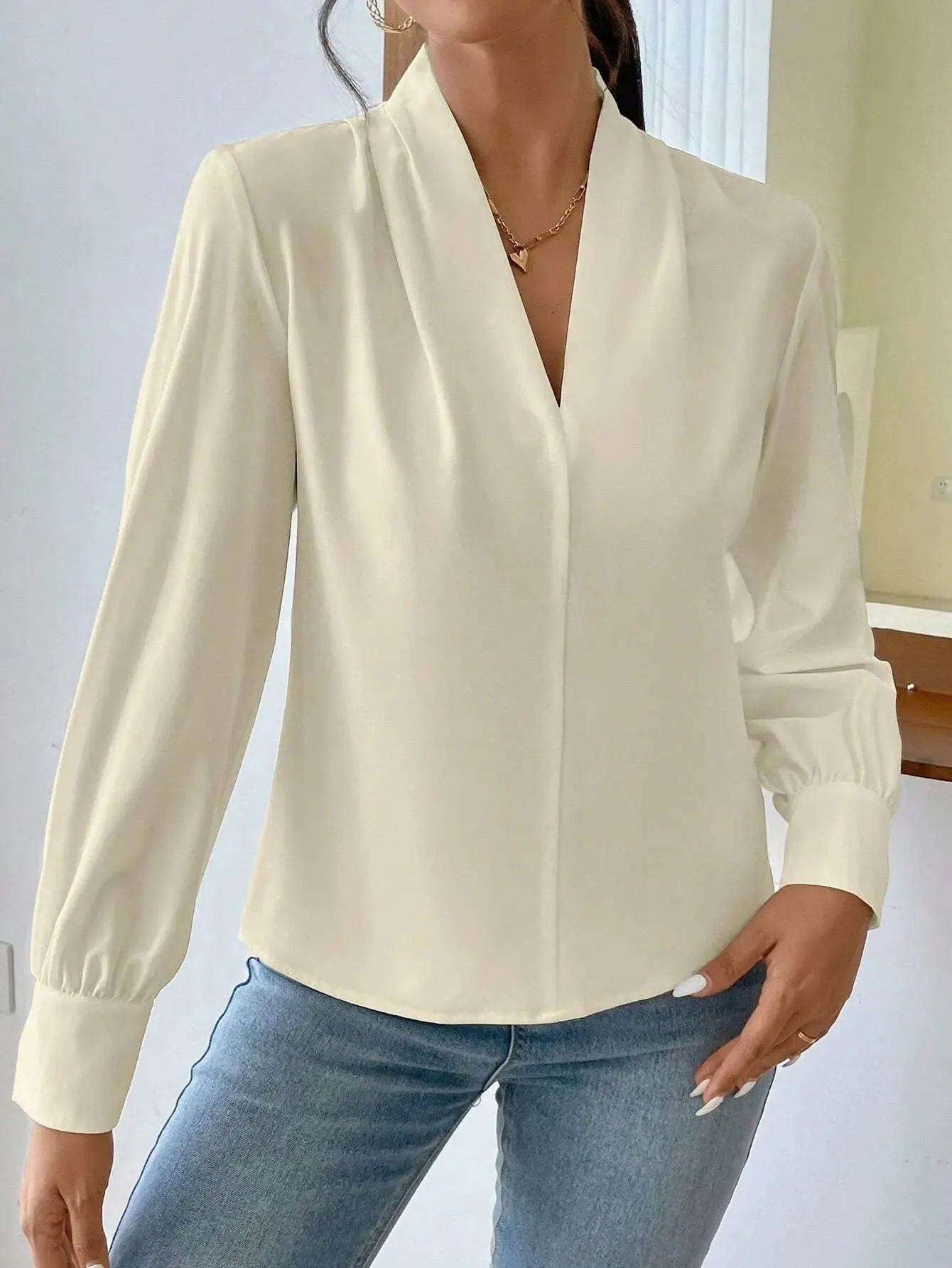 Long Sleeve Design Sense V-neck Loose Top - Effortlessly Stylish and Comfortable