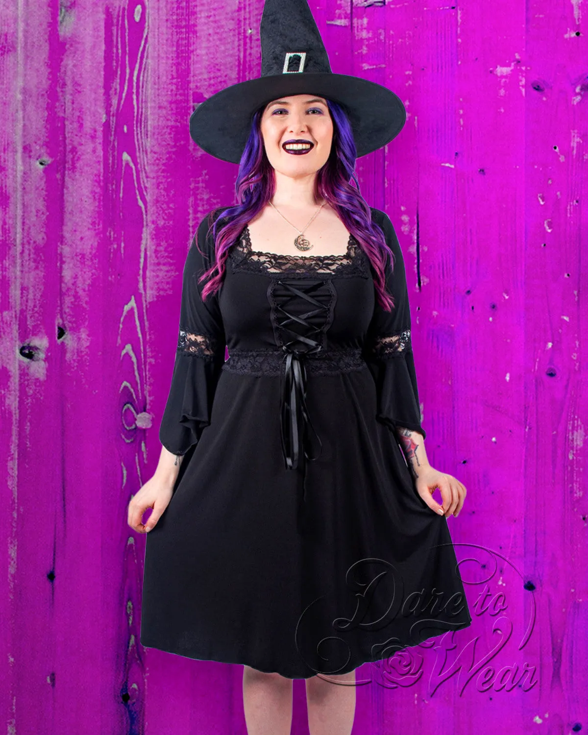Renaissance Dress in Obsidian