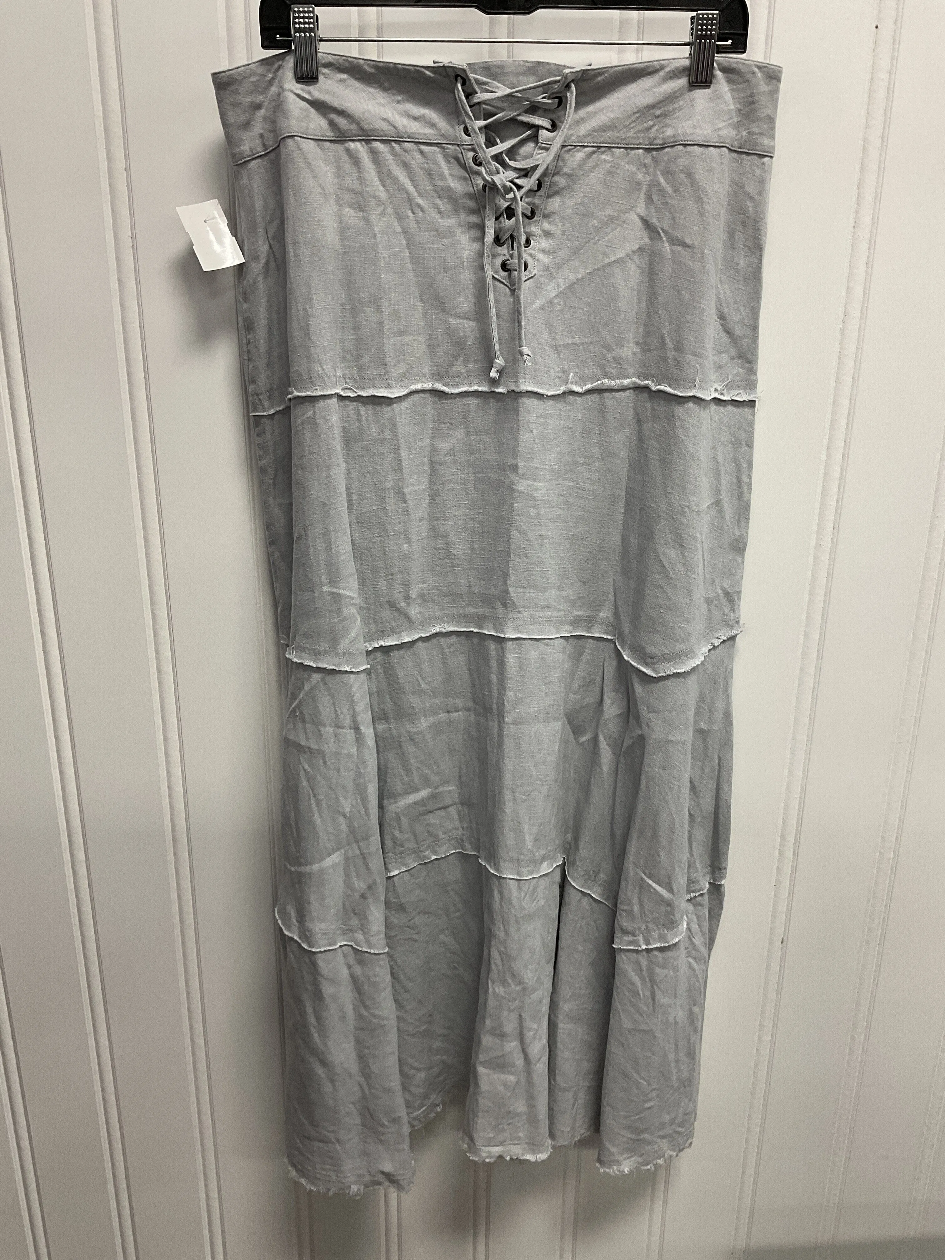 Skirt Midi By Cabi  Size: M