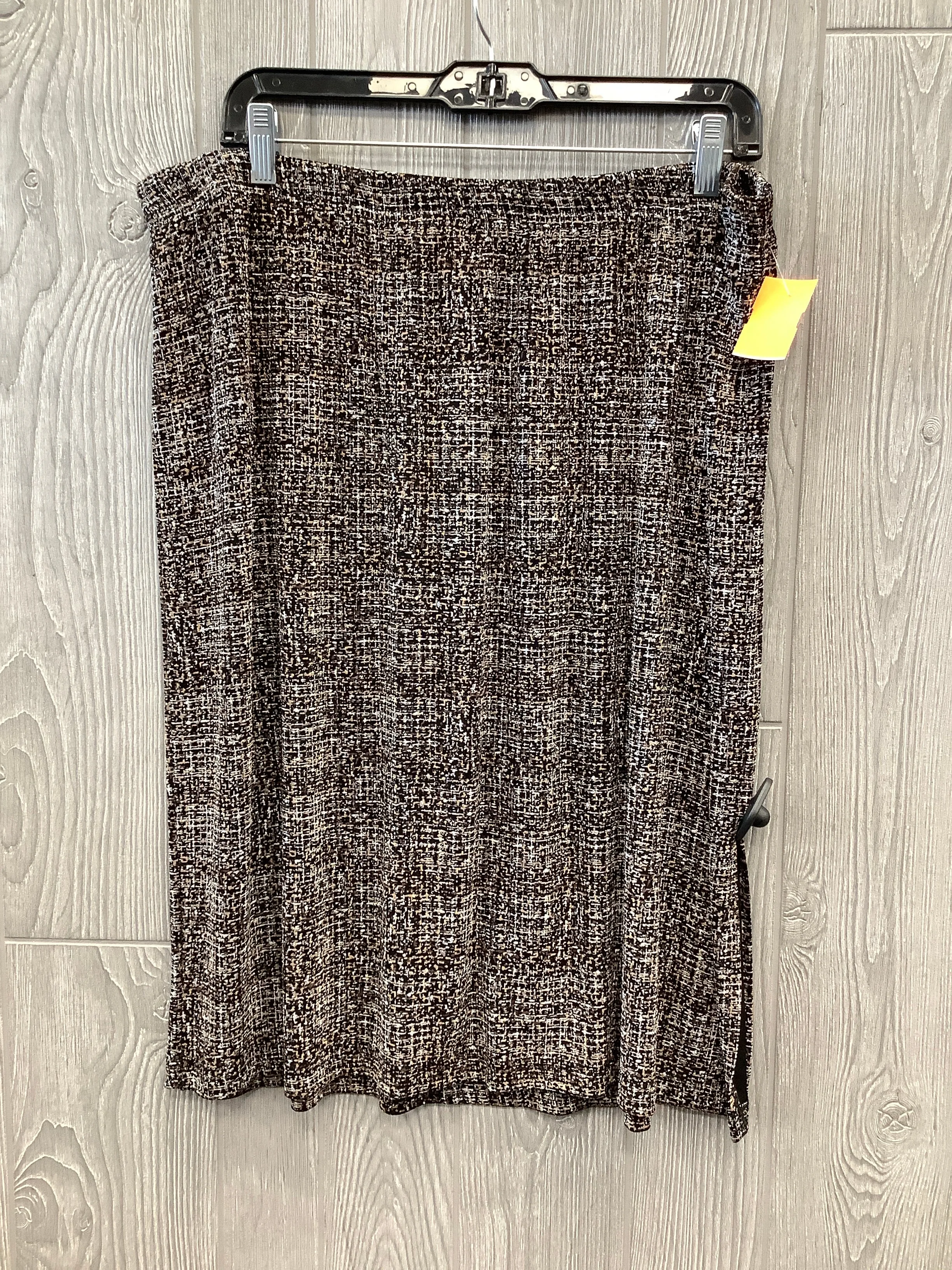 Skirt Midi By Clothes Mentor In Brown, Size: 20