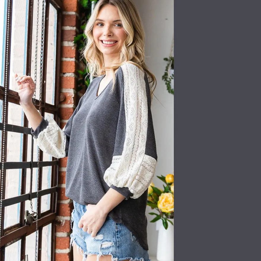 Sleeves in Lace Top