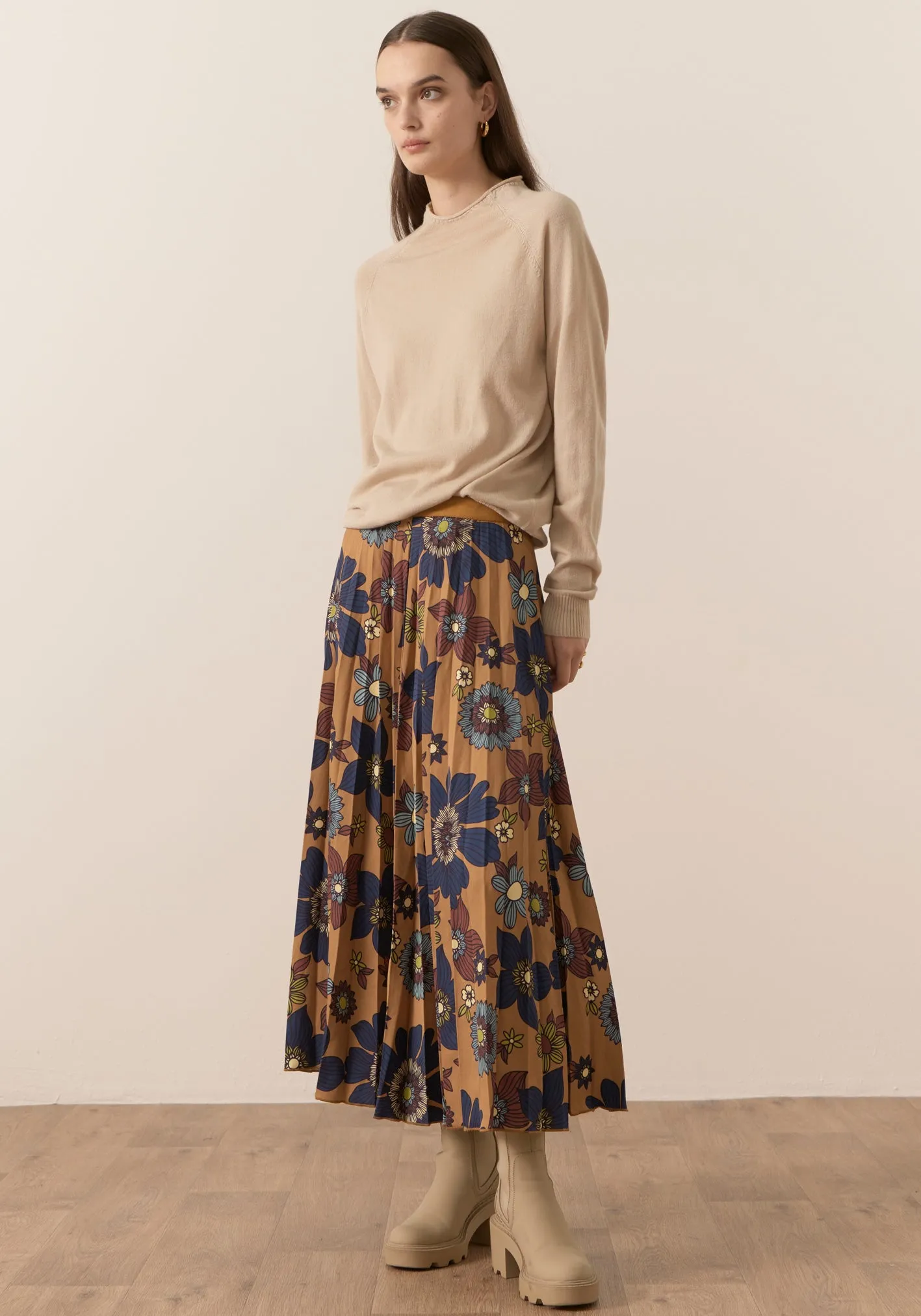 Tess Sunray Pleat Skirt