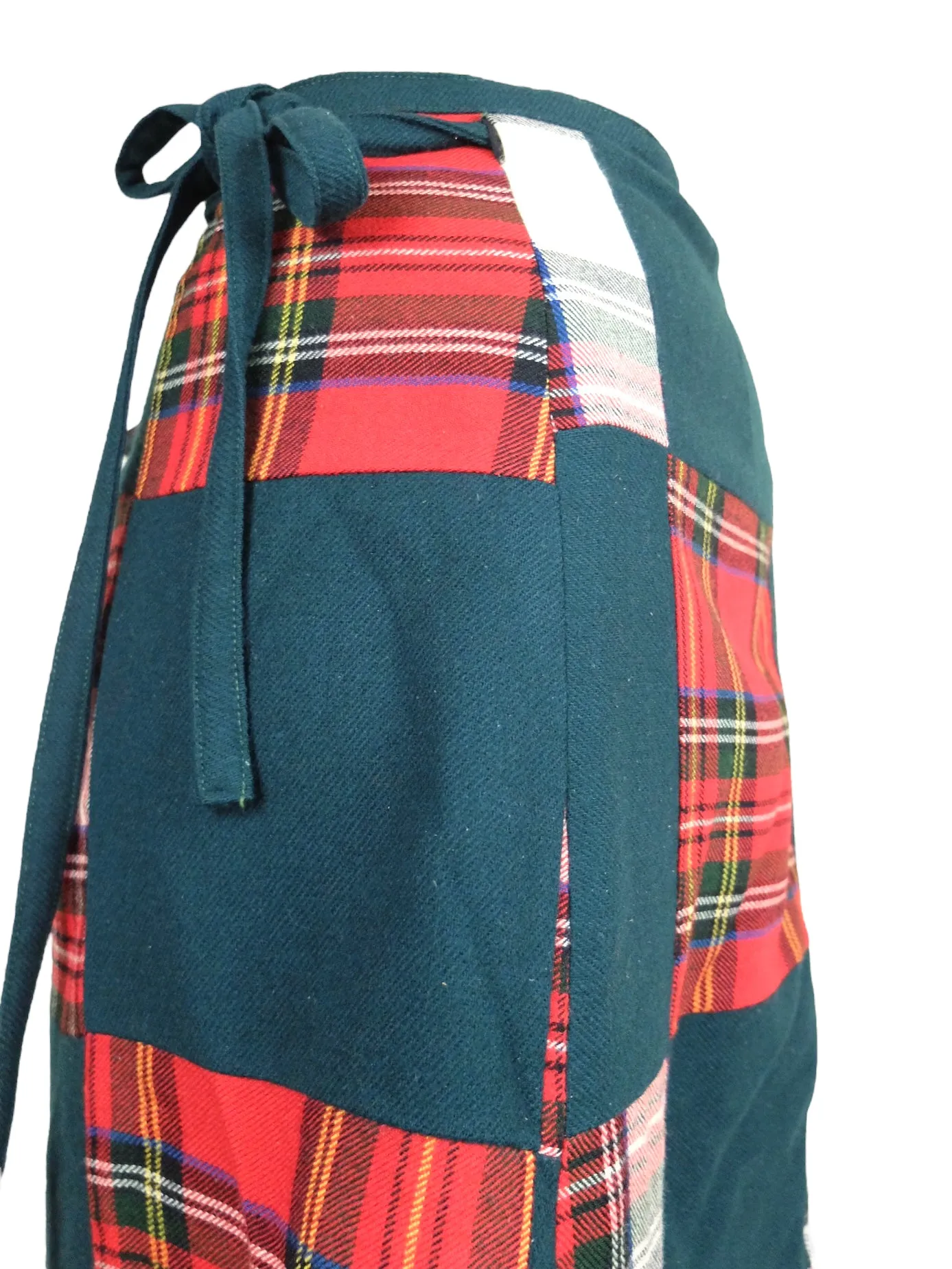 Vintage 60s Mod Preppy Wool High Waisted Tartan Checkprint Quilted Wrap Winter Midi Skirt | 29 Inch Waist