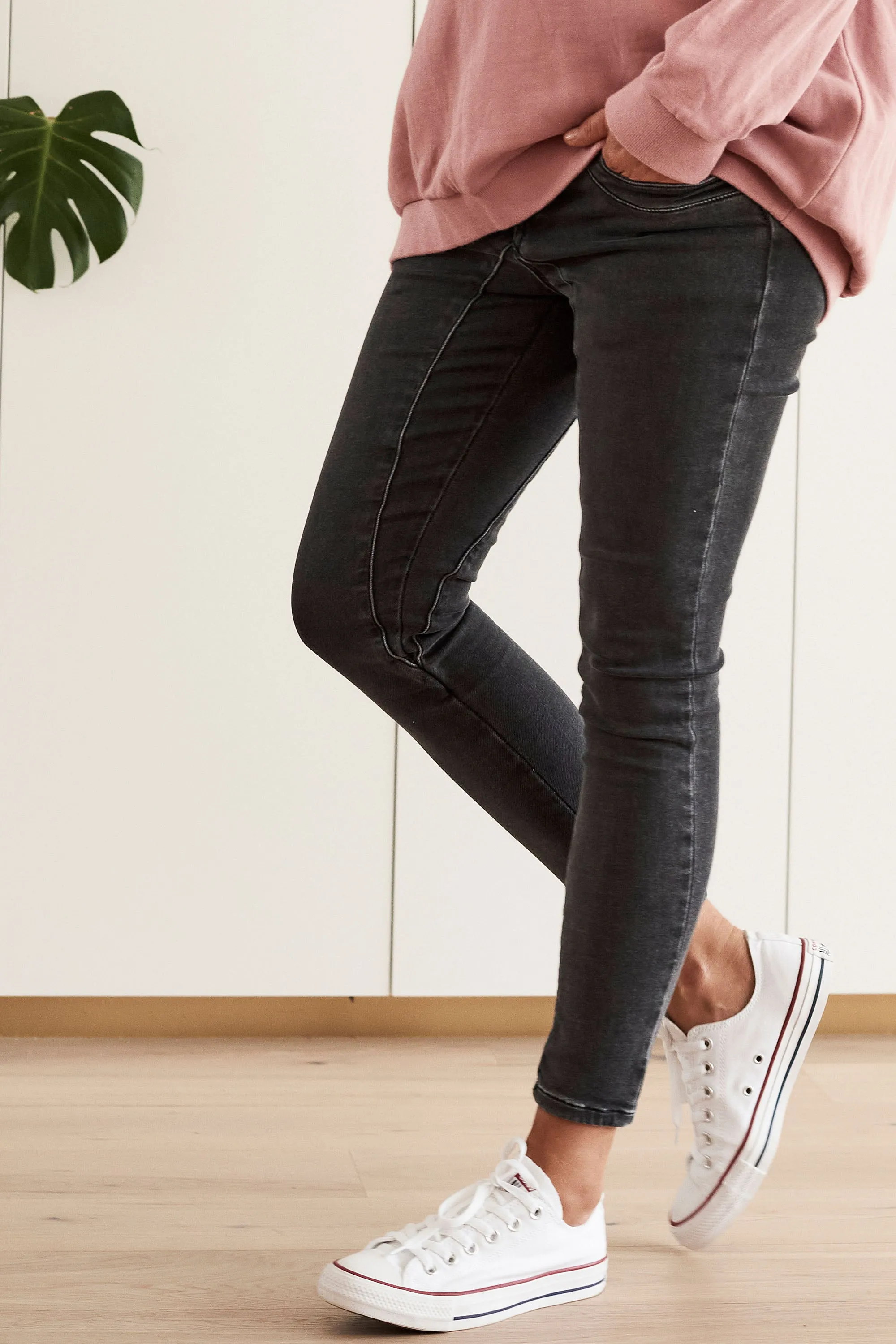 Walk This Way Jogger*